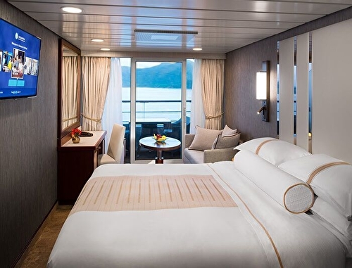 Club Deluxe Veranda Stateroom – [VX]