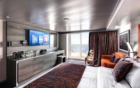 Yacht Club Deluxe Suite – [YC1]