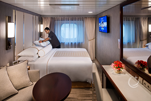 Club Oceanview Stateroom – [05]