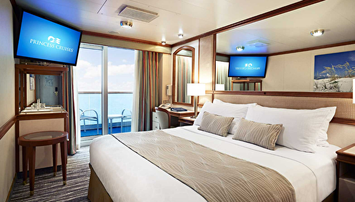 Balcony Two Lower Beds – Obstructed Views – [BZ]