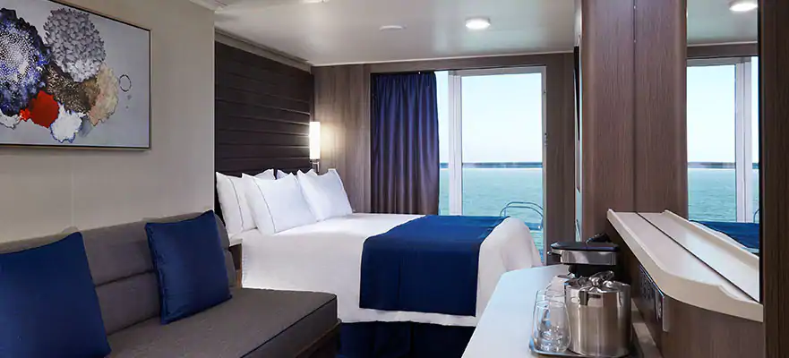 Club Balcony Suite – [MB]